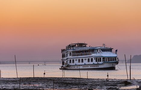 Cruise on the river Brahmaputra Assam India