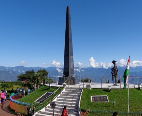 tourist places near mall road darjeeling