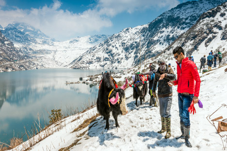 tourist places near mall road darjeeling